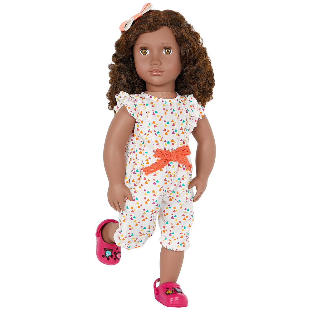 Nahla - 46cm Gardening Doll - OG Doll with Brown Hair & Brown Eyes - Doll with Story Book - Summer Toys - Toys & Gifts for Kids - Our Generation UK