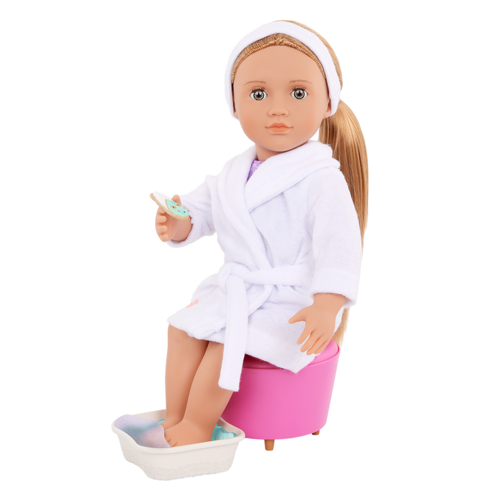 Serafina - 46cm Spa Day Doll - Deluxe Doll with Storybook - Spa Accessories - Toys & Gifts for Kids - Ages 3 Years + - Our Generation