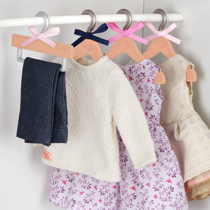 Doll Hangers Set - 4 Wooden Hangers for Doll Clothing - Hanger Accessories - Our Generation UK