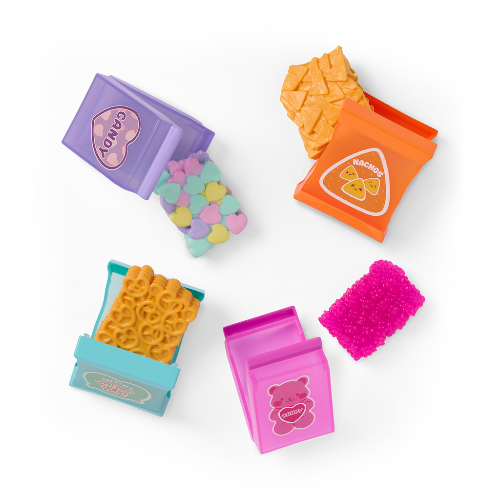 Snacktime Fun Vending Machine  - Pink Vending Machine with Pretend Food Accessories - Accessory with Lights & Sounds - Doll Accessory - Our Generation UK