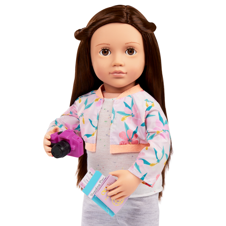 Travel Time - Travel Pack for 46cm Dolls - Green Box with Travelling Accessories - OG Doll Accessory Set - Our Generation UK