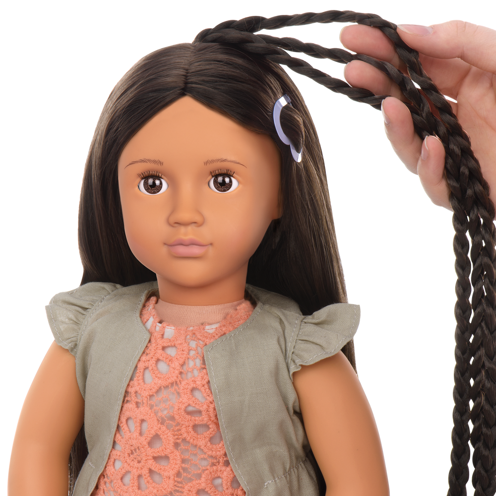 Flora - 46cm Hairplay Doll - OG Doll with Long Brown Hair & Brown Eyes - Hair Styling Accessories & Booklet - Toys & Gifts for Kids - Our Generation