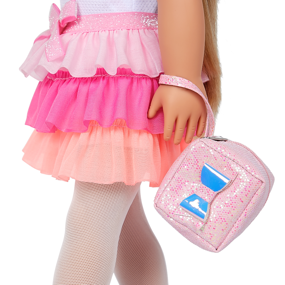 Thea - Our Generation Fashion Starter Kit - OG Doll, Doll Clothes & Fashion Accessories - Gift Ideas for Kids - Our Generation UK